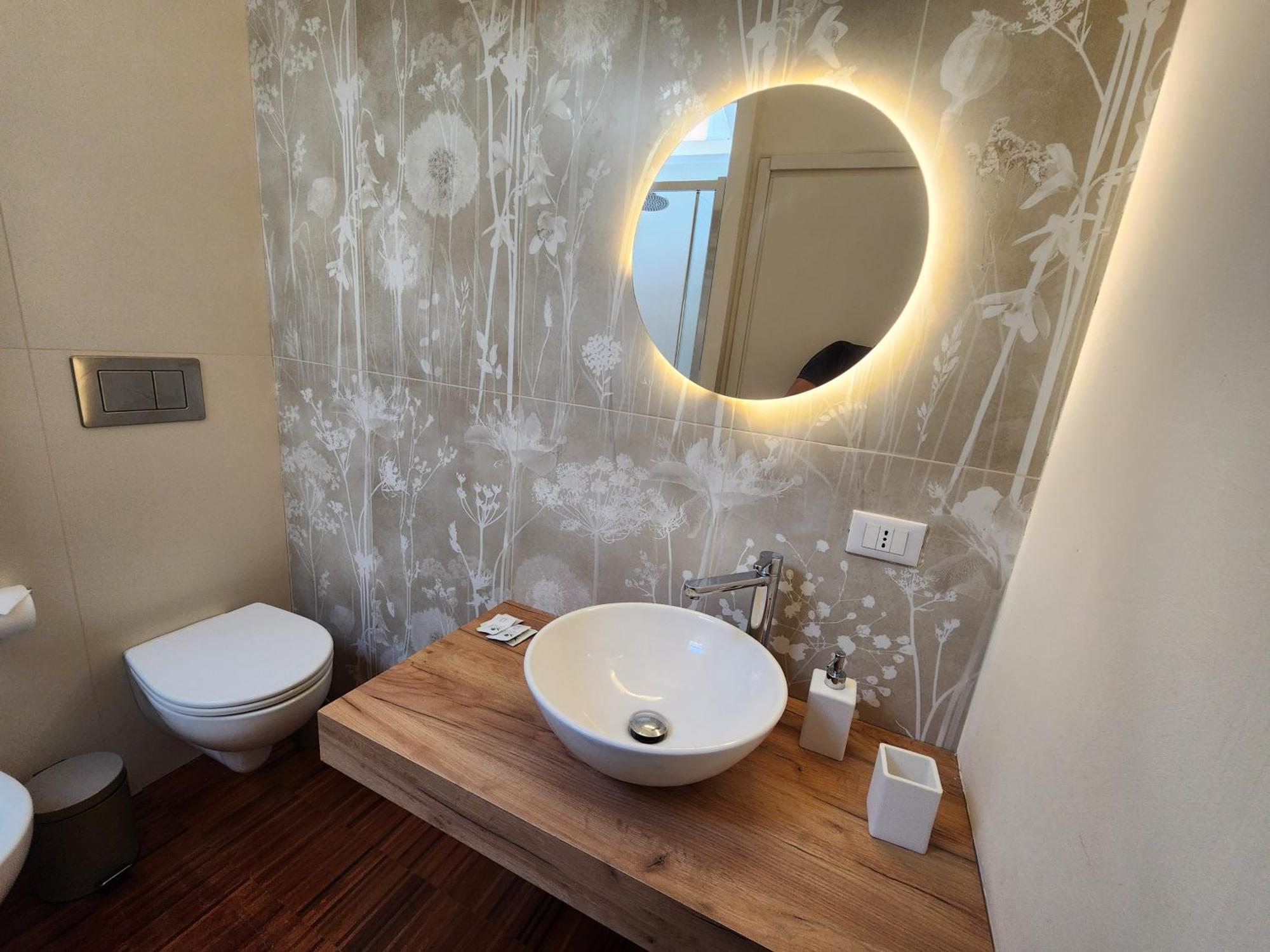 Gaia Suites - A Due Passi Dal Centro - Parcheggio Privato Turijn Buitenkant foto
