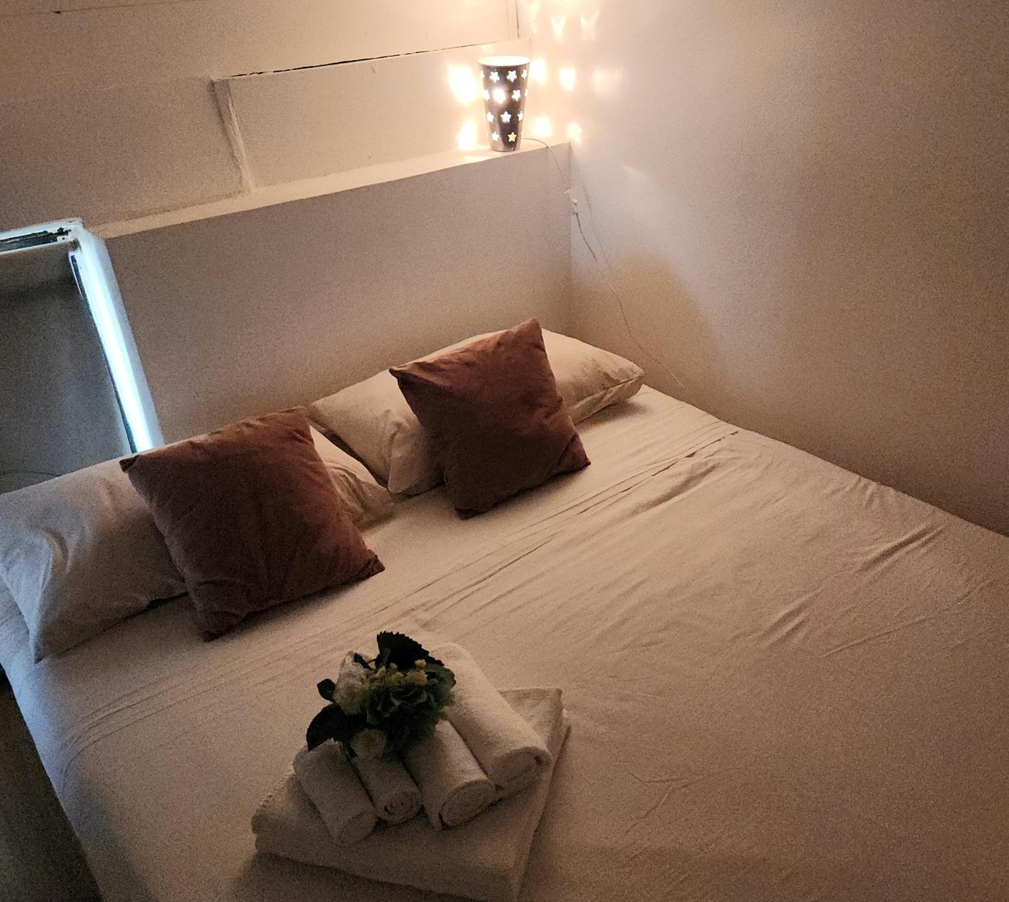 Gaia Suites - A Due Passi Dal Centro - Parcheggio Privato Turijn Kamer foto